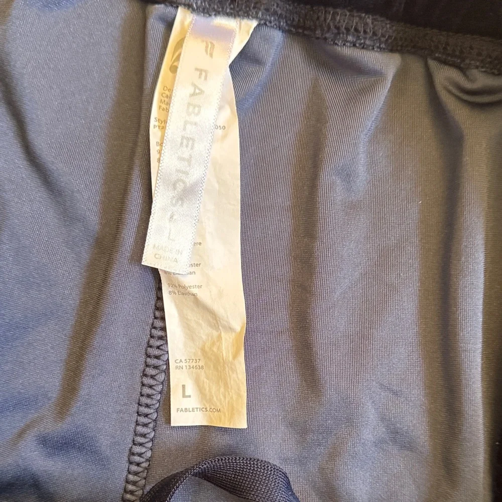 Fabletics oasis twist navy velour Yoga Set - Picture 12 of 14